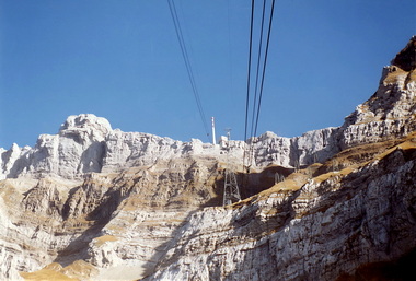 Fahrt zur Gipfelstation
Drive to the summit station
Voyage jusqu' la station du sommet